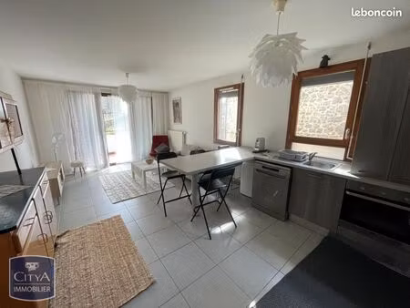 appartement 3 pièces 77 m²