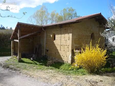 grange viabilisée de 153m² à usage d’habitation avec jardin