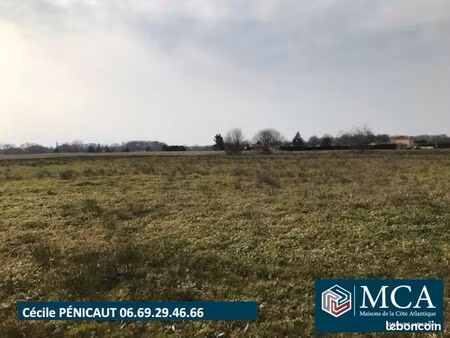terrain 775 m² clermont