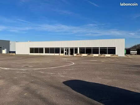 propriétaire vends ou loue deux cellules de 400 m2 - zone des epenottes 39100 dole