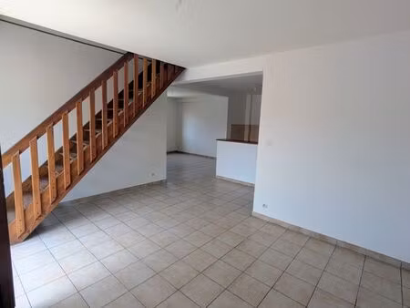 a vendre appartement t5 en duplex + cave à pontcharra