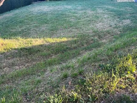 terrain constructible 1180 m2 clonas sur vareze