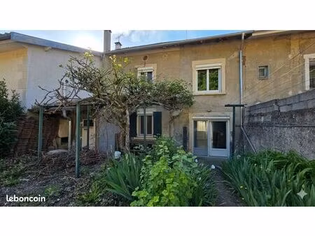 maison de village 4 pièces 90 m²