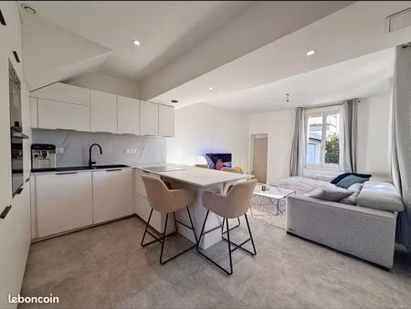 maison 3 pièces / fontaine 57m²