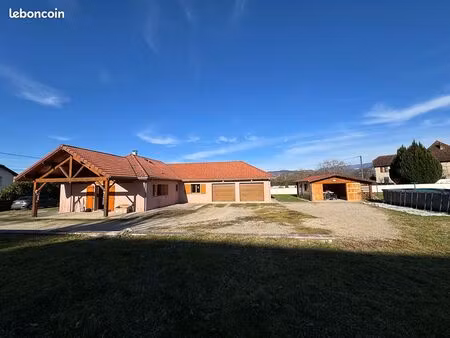 maison 5 pièces 105 m²