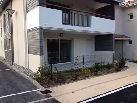particulier vente appartement f2 sur la commune de tosse 51 m2 centre ville