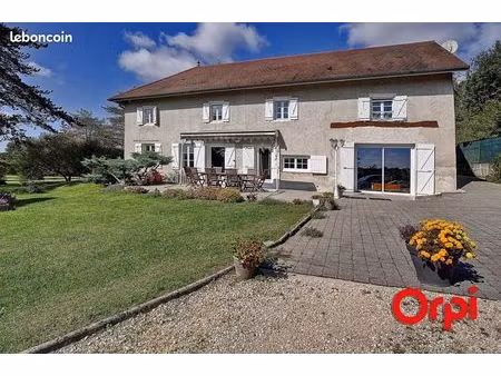 maison 5 pièces 181 m²