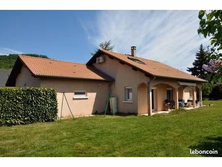 6 min a43 - spacieuse maison 174 m² - 4/5 ch - terrain 1340m² constructible  au calme  à p