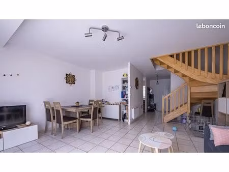 maison t3 75m²-terrasse+jardinet-garage