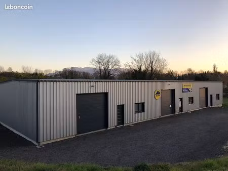 local / depot / box / bureau / atelier / entrepot / stockage