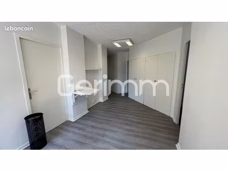 bureau 108 m²