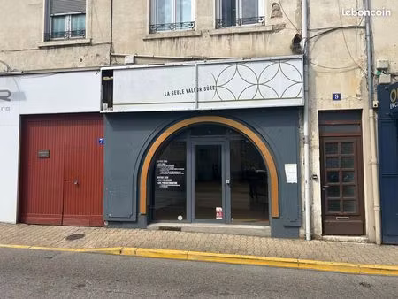 local commercial 34 m² bourgoin-jallieu