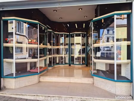 local commercial 35 m2