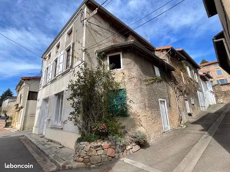 immeuble 7 pièces 240 m²