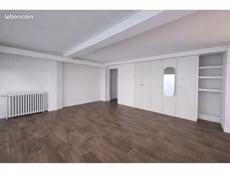 local 110m2 commerce / bureaux