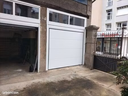 local 75 m² feurs