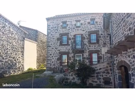 loue maison de village