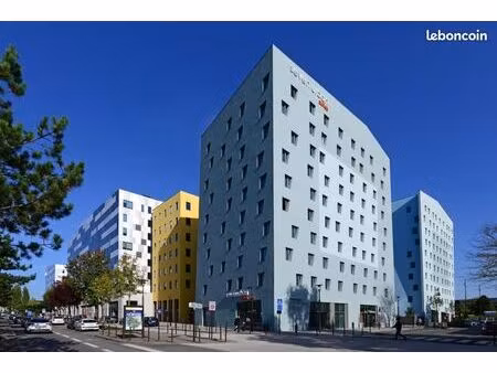 studio 1 pièce 18 m²