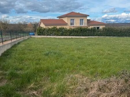 terrain constructible saint germain laval - 954m2