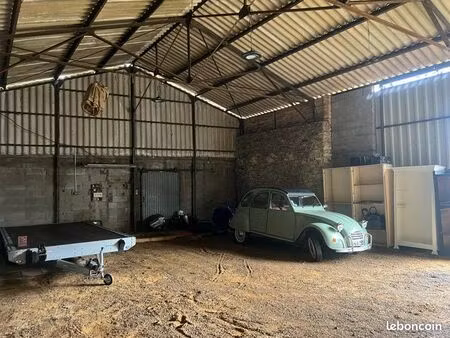 hangar  garage  stockage