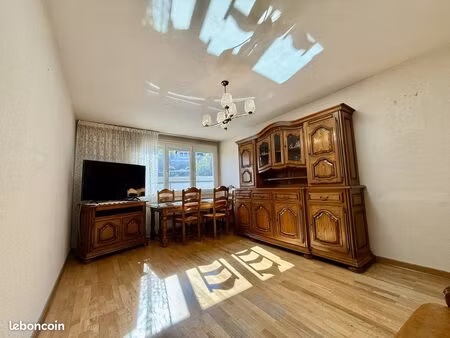 appartement 3 pièces 74 m²