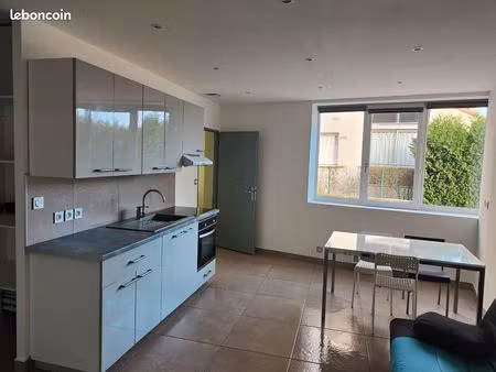 appartement 27 50 meublé
