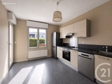 appartement 3 pièces 74 m²