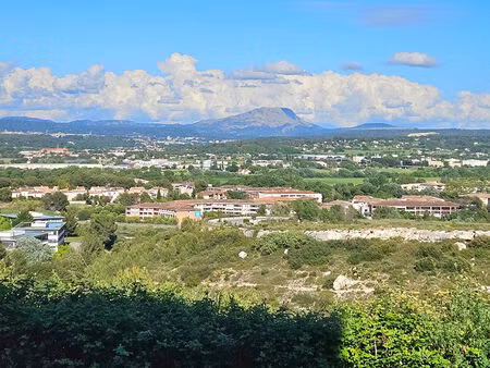la duranne - appartement t3 - vue dégagée avec terrasse + box + parking