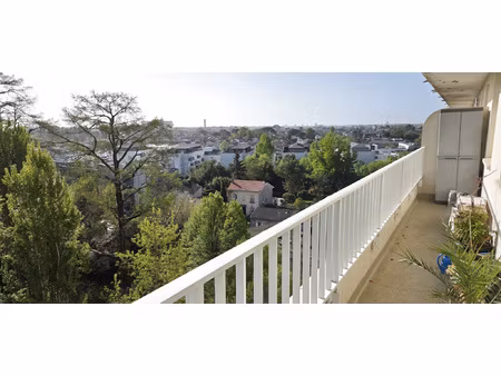 appartement t3 avec balcon avec bordeaux caudéran proche mon