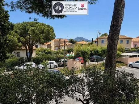 3 pièces entièrement rénové + garage + cave emplacement tout à pied'