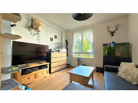 bois saint-louis - t4 avec deux chambres et une belle pièce de vie