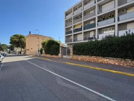 appartement à saint-raphaël (83700)