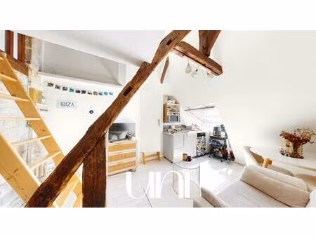 charmant studio 26m2 (17m2 carrez) avec mezzanine face au château de caen