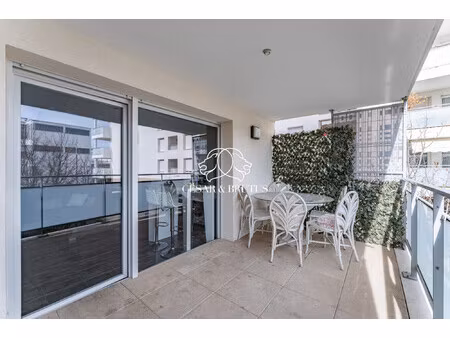 beau t3 avec grand balcon
