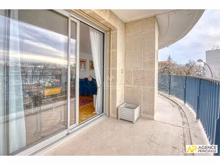 versailles rive-droite appartement 6 pièces 132.75 m² carrez situé au 2ème étage avec asce