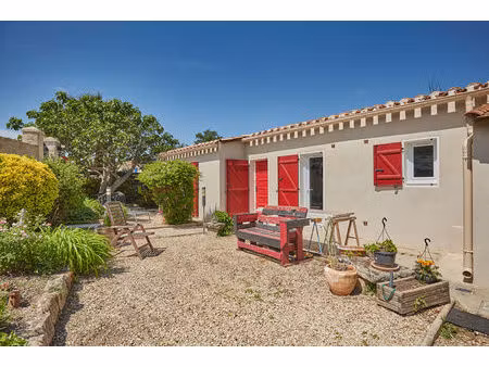 maison plain-pied 4 pièces à vendre à alleins avec vue sur le luberon