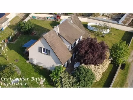 maison rénovée  3 chambres  sur un terrain clos de 1230 m²