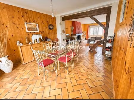 maison de 170 m2 avec des espaces généreux