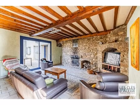 maison de charme en pierre de 190 m² dans un environnement privilégié