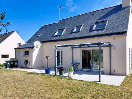guidel plages : maison à vendre  très bien entretenue  en impasse
