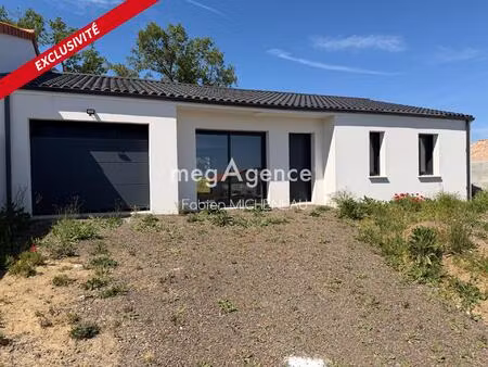 maison neuve plain pied  le may sur evre  101 m²  3 chambres