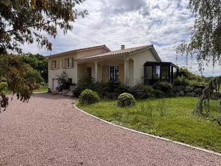 villa de 2006 dans la forêt