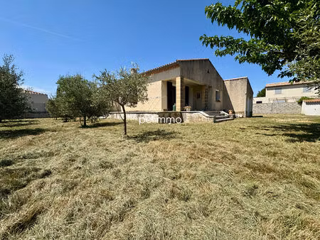eyguières - maison t4 - 92m² / 1166m²