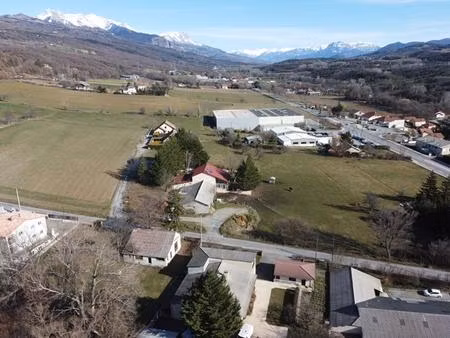 terrain gap 379 m2