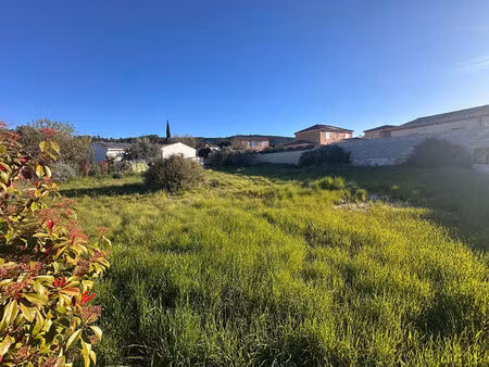 le cannet des maures - terrain a bâtir zone urbaine uca 751m²