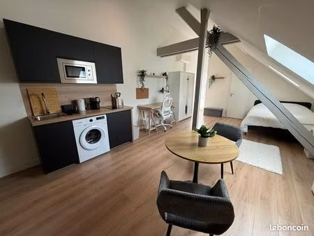 t1/2 entièrement meublé et équipé  rue nationale