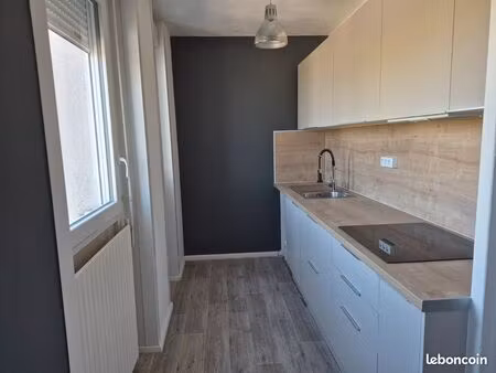 t1 - bron - 38 m2 - 500 euros + 230 charges + 20 euros free