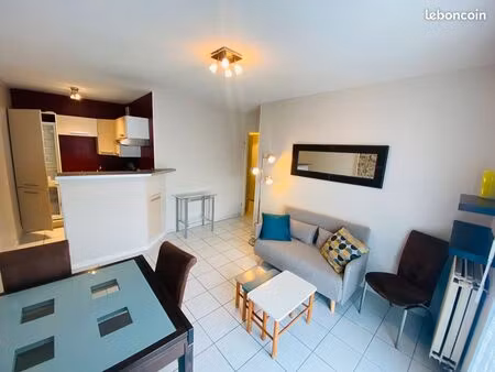 loue bel appartement 2 pièces meublé