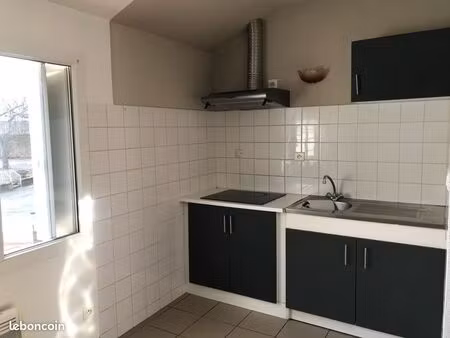 t3 à louer labastide d’anjou