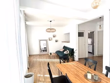 t2 meublé 50m? - rue paradis marseille - lumineux & central